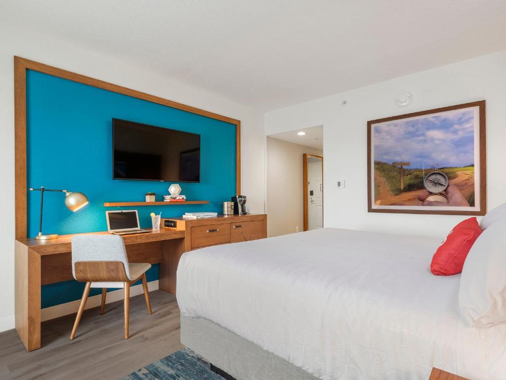 Deluxe Single Room interior